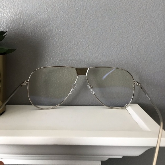 Translucent glasses - Picture 2 of 3